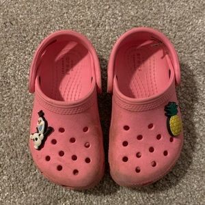 Size 7 toddler pink Crocs